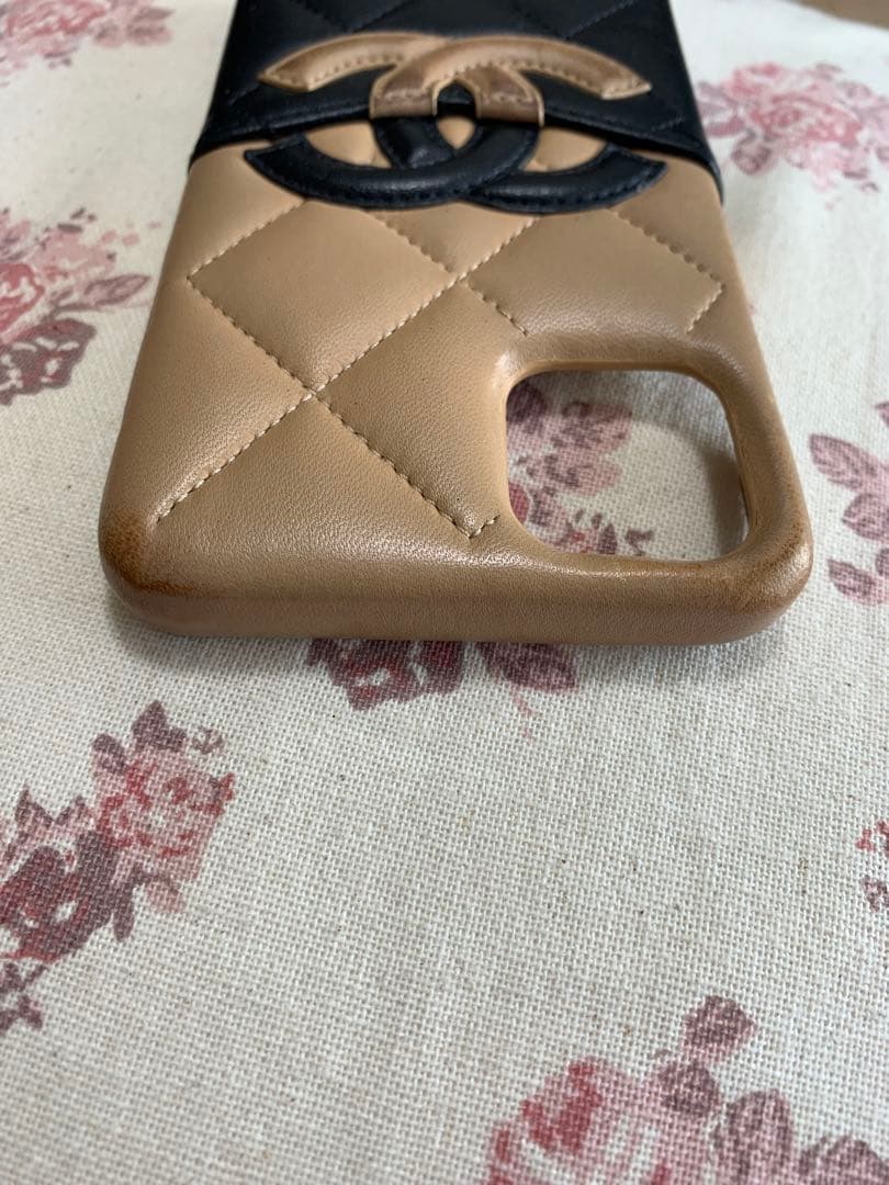 CHANEL iPhone11promaxケース ベージュ/ブラック