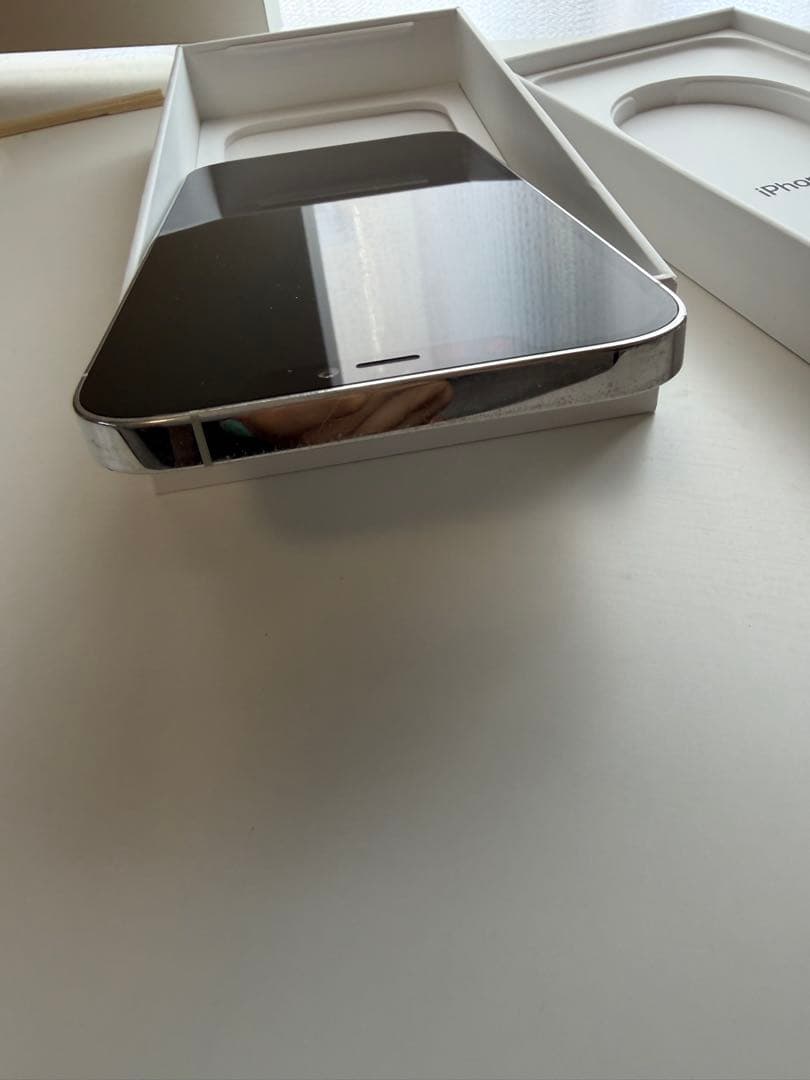 iPhone 12 Pro Max 128 GB シルバー SIM フリー