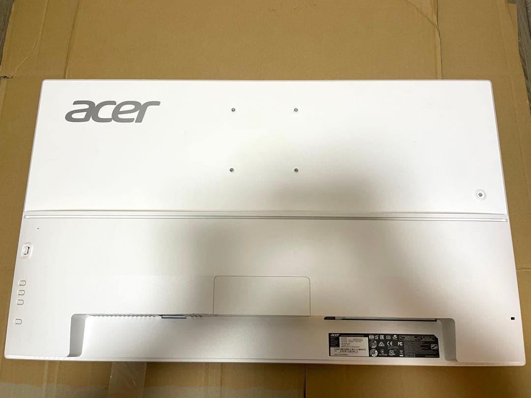 Acer ET322QK wmiipx 31.5インチ 4Kモニター 本体