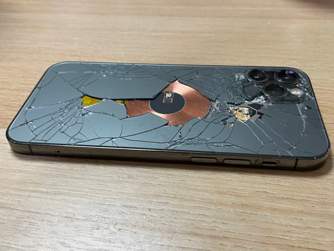 【ジャンク品】IPhone12 Pro 128GB グラファイト simフリー