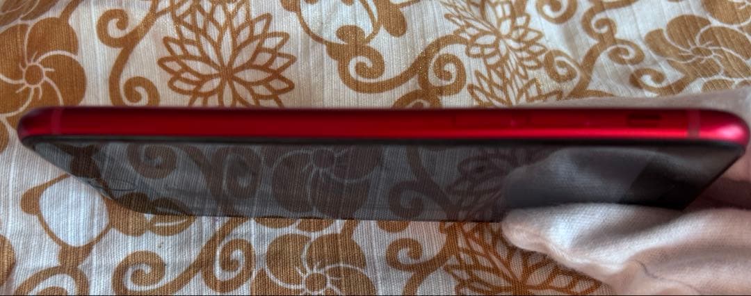 iPhone SE (第3世代) RED