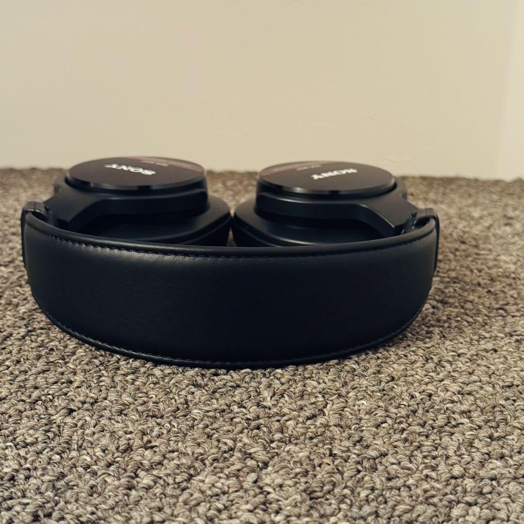 【極美品】SONY スタジオモニター 有線ヘッドホン　MDR-M1ST