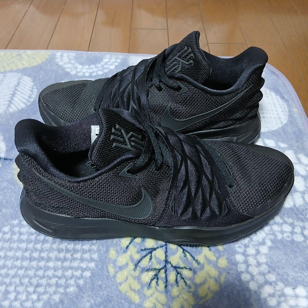 Nike nike kyrie low 1　ナイキ カイリーロー1　バッシュ