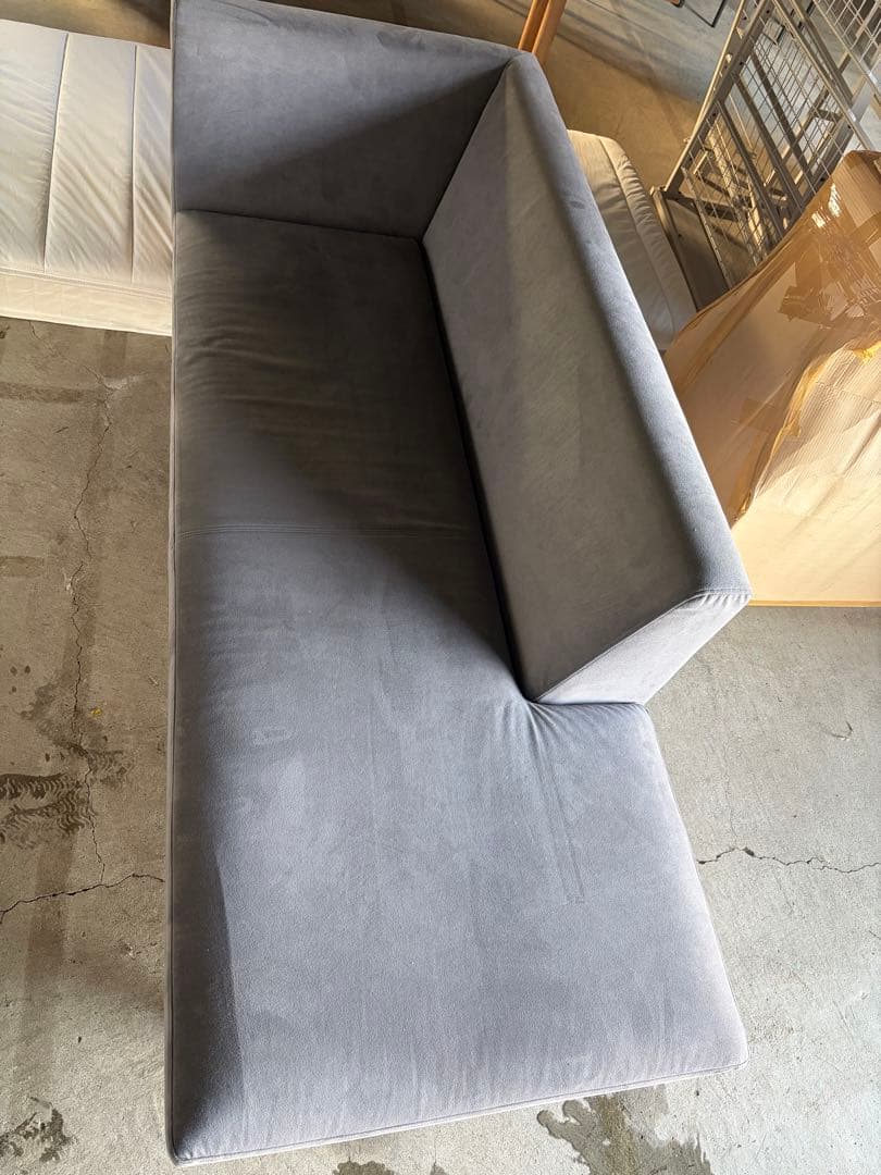 マスターウォールmasterwal グレー ファブリックソファ 2023年製