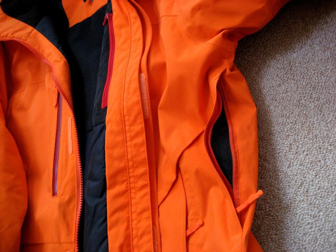 値下げ対応　ゴールドウィン 高機能ウェア 上下XXLサイズセット