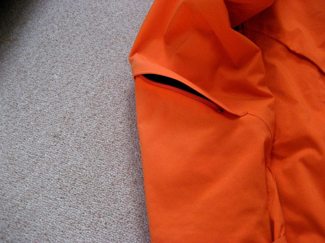 値下げ対応　ゴールドウィン 高機能ウェア 上下XXLサイズセット