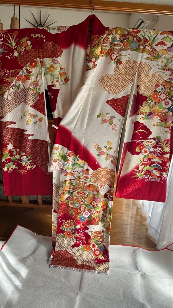 古典柄振袖 吉澤友禅　 吾妻　徳穂　新品未仕立て