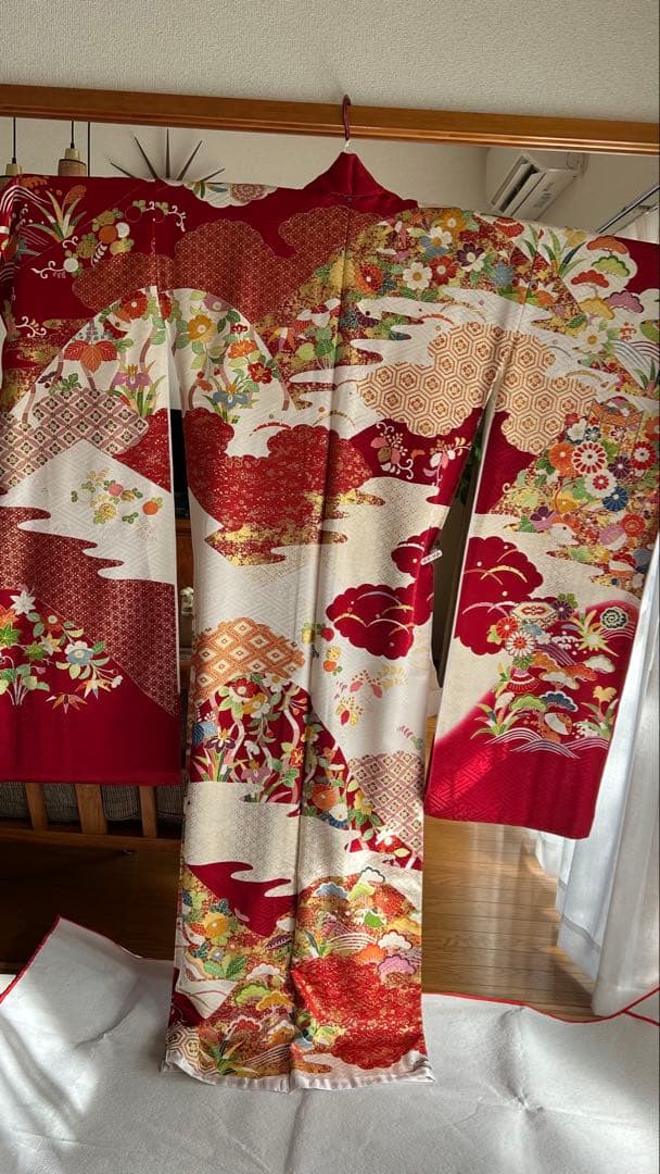 古典柄振袖 吉澤友禅　 吾妻　徳穂　新品未仕立て