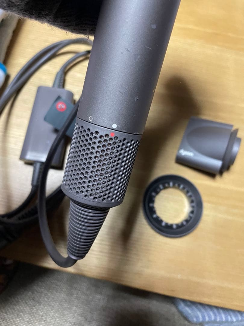 Dyson ドライヤー　hd03