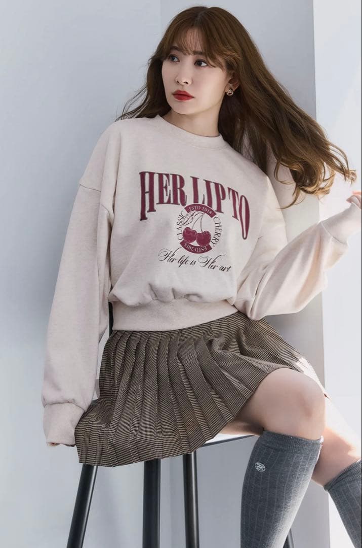 【値下げ中】herlipto Classic Cherry Sweatshirt