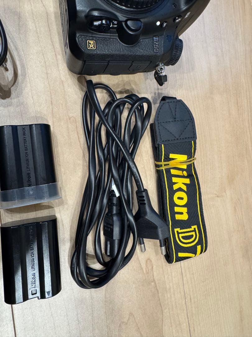 デジタルカメラ Nikon D750