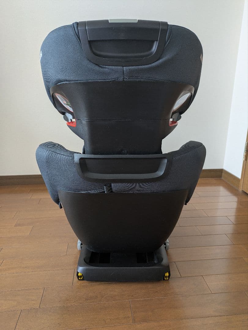 taku2307MAXI-COSI Rodifix ジュニアシート