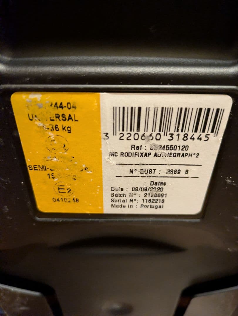 taku2307MAXI-COSI Rodifix ジュニアシート