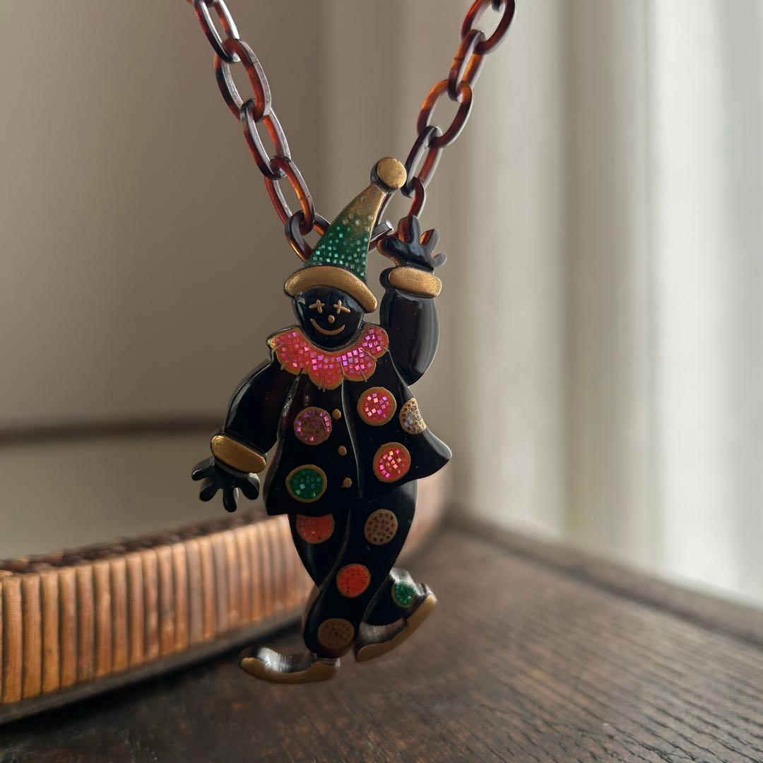 一徳作　天然鼈甲　足が動くピエロのネックレス
