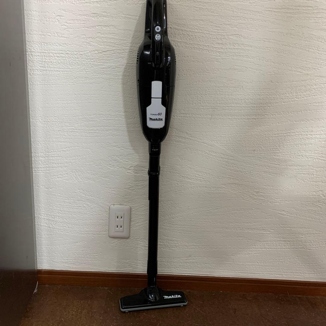 マキタ掃除機ターボ60 カタログハウス購入　黒　美品