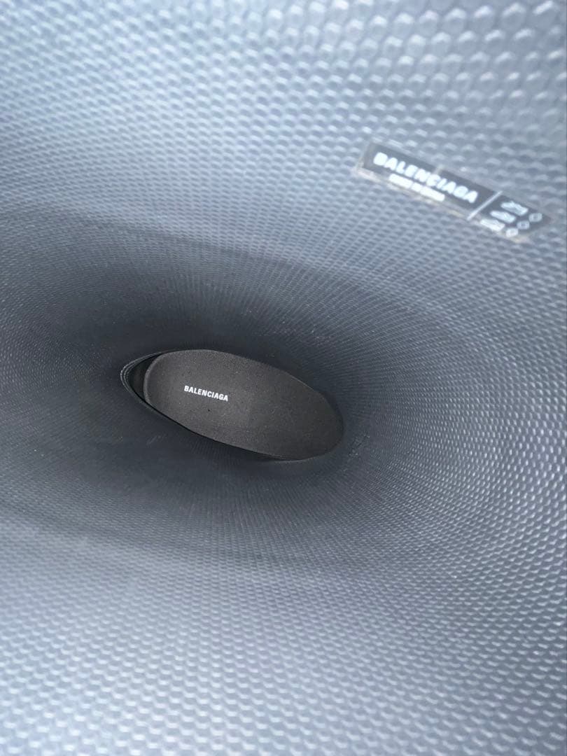 【ダルさん　値段交渉可能！ 】BALENCIAGA 45