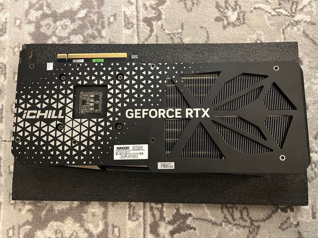 グラフィックボード・グラボ・ビデオカード INNO3D 4070ti iCHILL x3