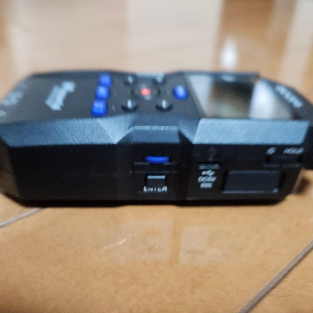 Zoom H4essential ハンディレコーダー
