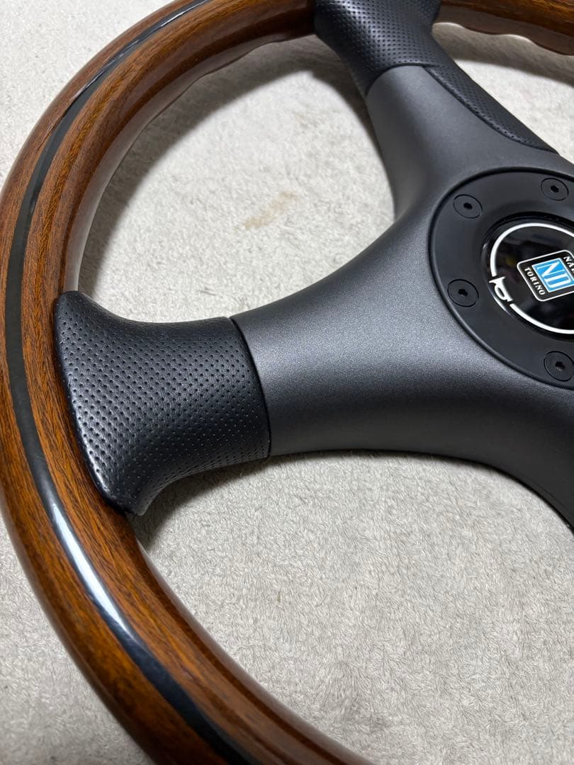 ナルディ　ステアリング Z5（NARDI Z5）