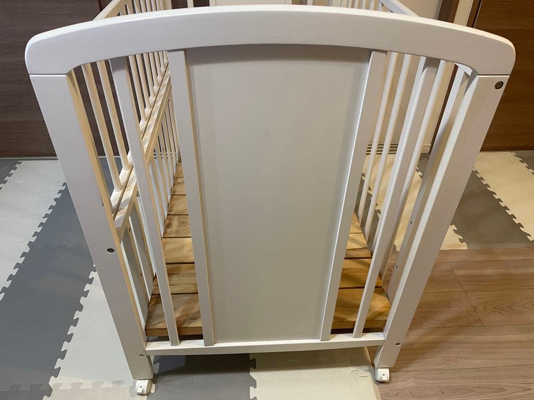 ホワイト 木製 ベビーベッド キャスター付き
