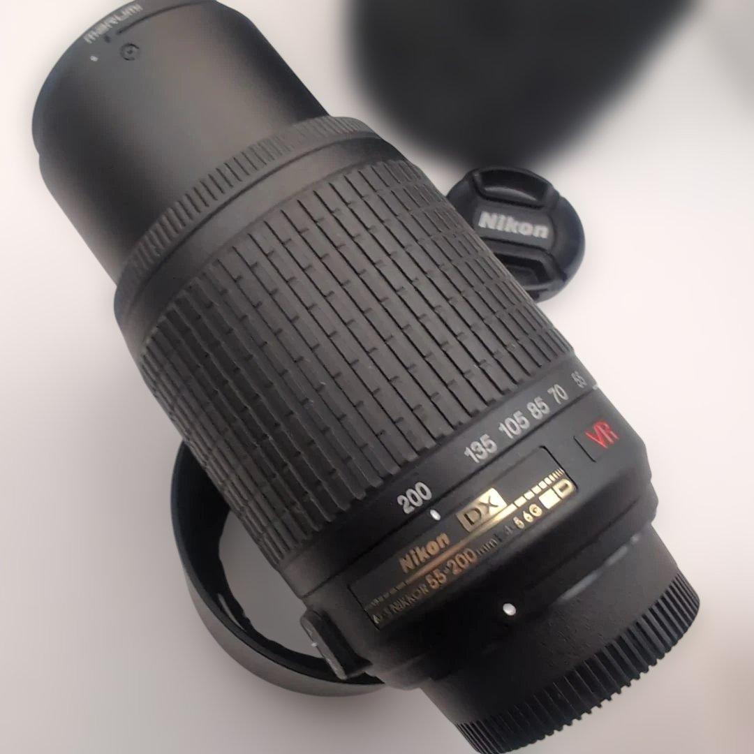 極美品ほぼ新品Nikon AF-S 55-200mm 1:4-5.6 ED VR