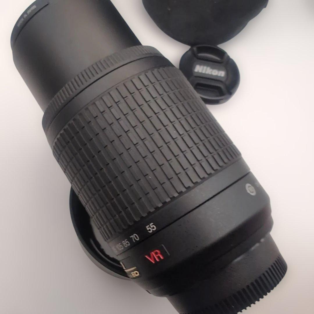 極美品ほぼ新品Nikon AF-S 55-200mm 1:4-5.6 ED VR