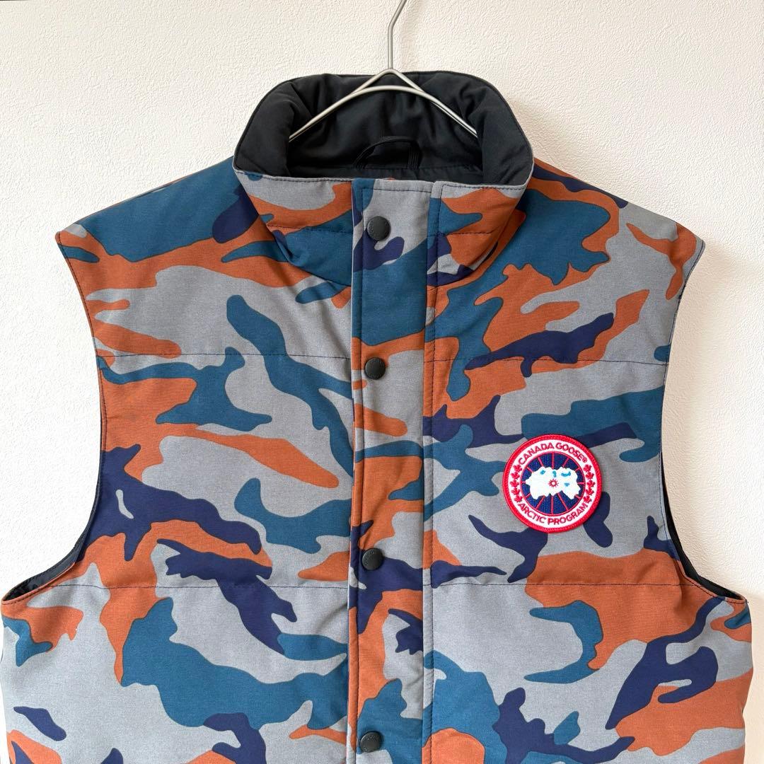 【極美品】  カナダグース ダウンベスト カモフラ 迷彩