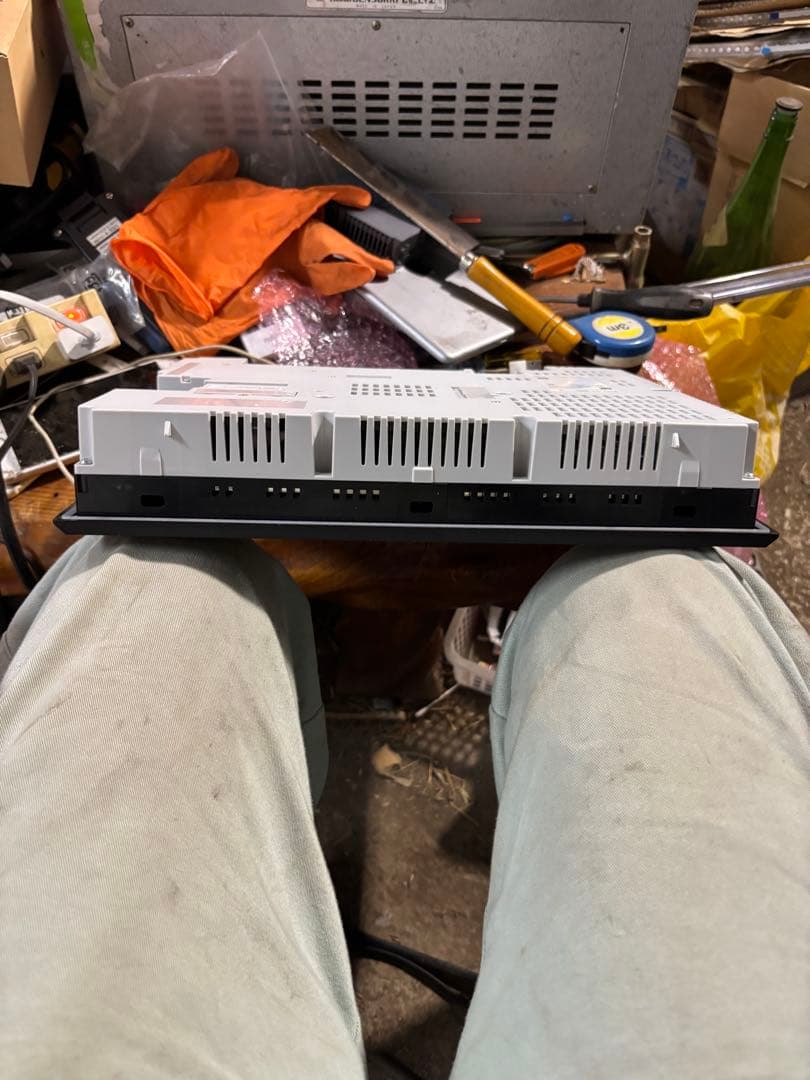 N86。美品。V9120ISB プログラマブル表示器MONITOUCH。