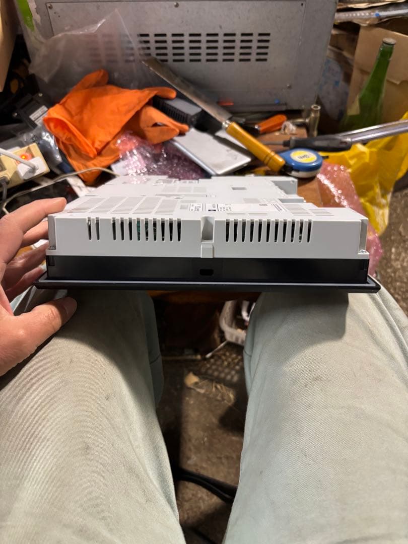 N86。美品。V9120ISB プログラマブル表示器MONITOUCH。