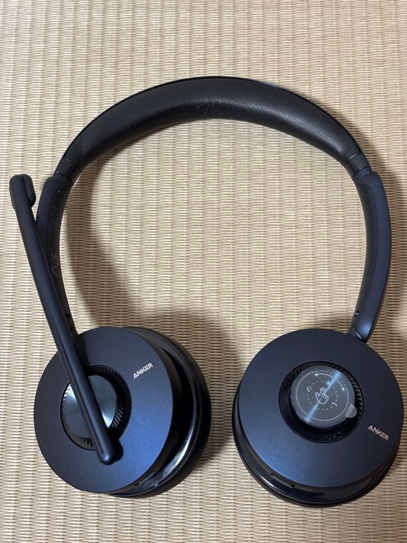 Anker PowerConf H700 ワイヤレスヘッドセット　充電スタンド付