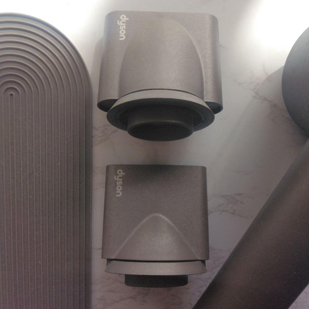 動作良好　ダイソン　Dyson　ドライヤー