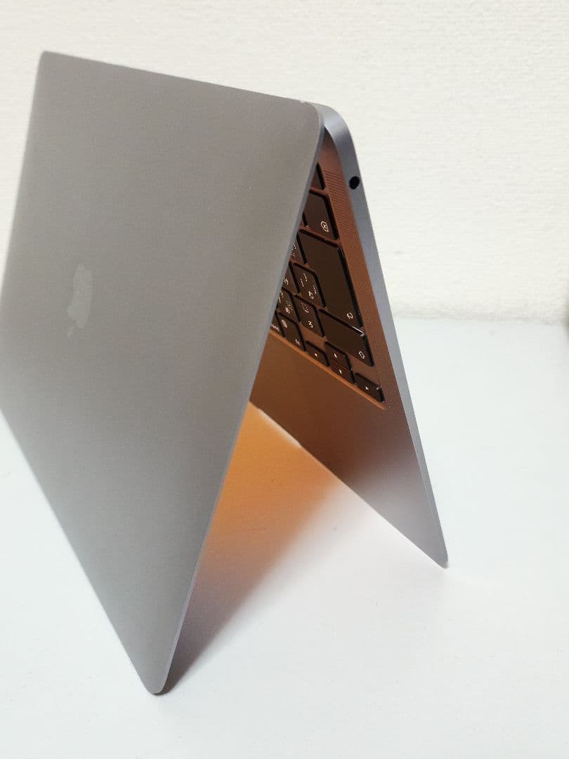 上位モデルMacbook Air 2020 M1/8GB/1TB/53回充電