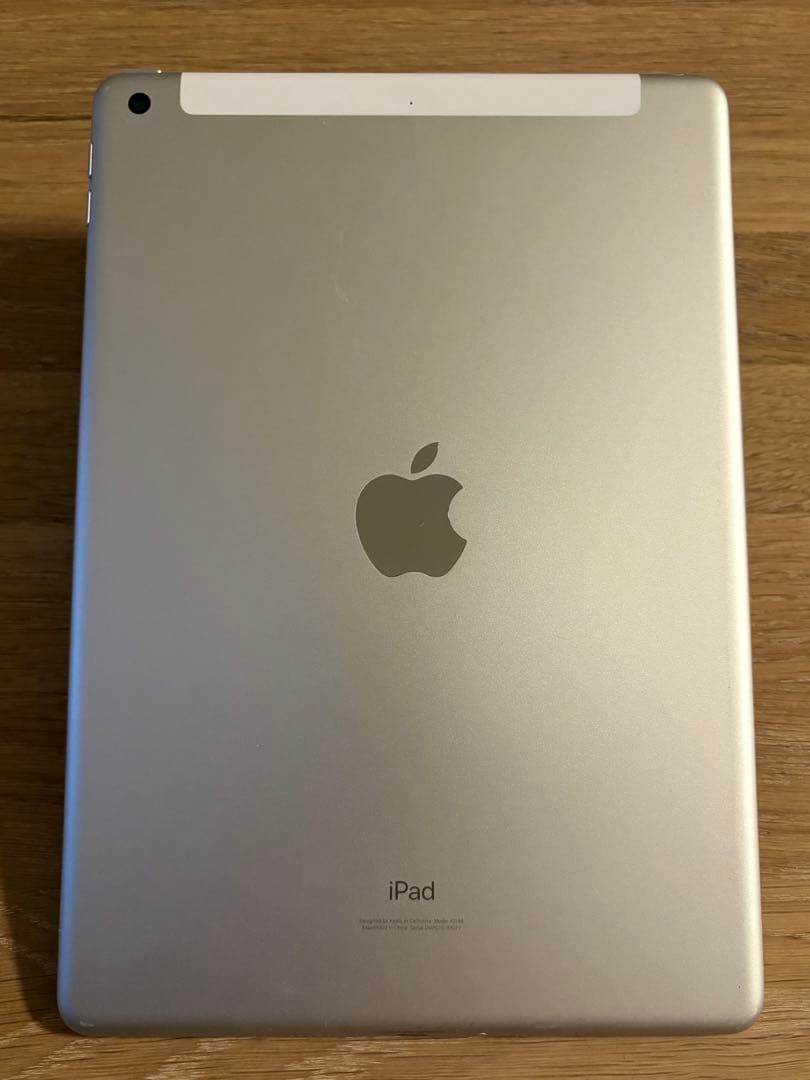 【美品】iPad 第7世代 128GB 本体　シルバー