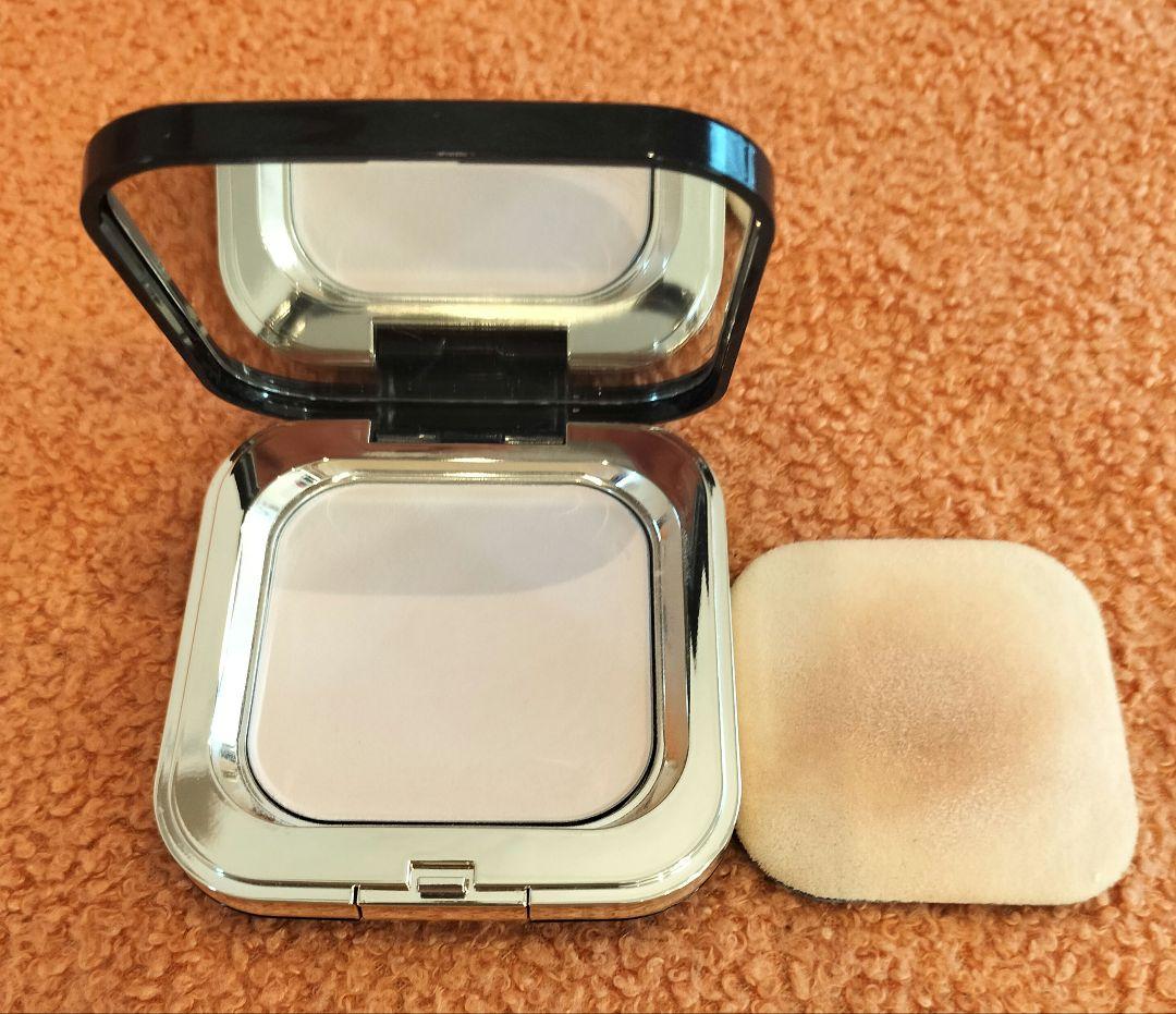 るじ　ヴォワールコレクチュールn プードルコンパクトエサンシエルn