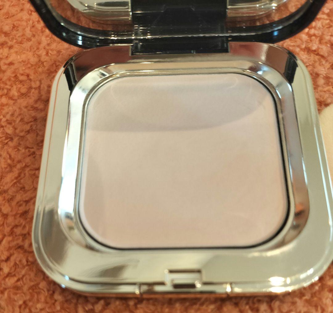 るじ　ヴォワールコレクチュールn プードルコンパクトエサンシエルn