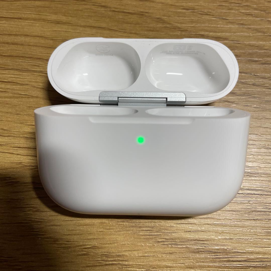 Apple AirPods Pro 第３世代　充電ケース