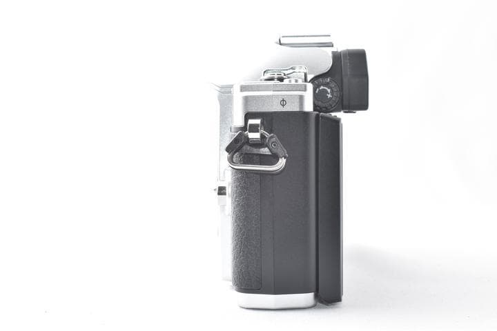 OLYMPUS OM-D E-M10 Mark III シルバー ボディー