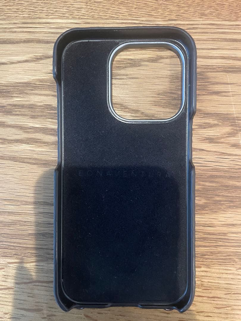 ボナベンチュラ　スナップボタン付き バックカバーケース iPhone15pro