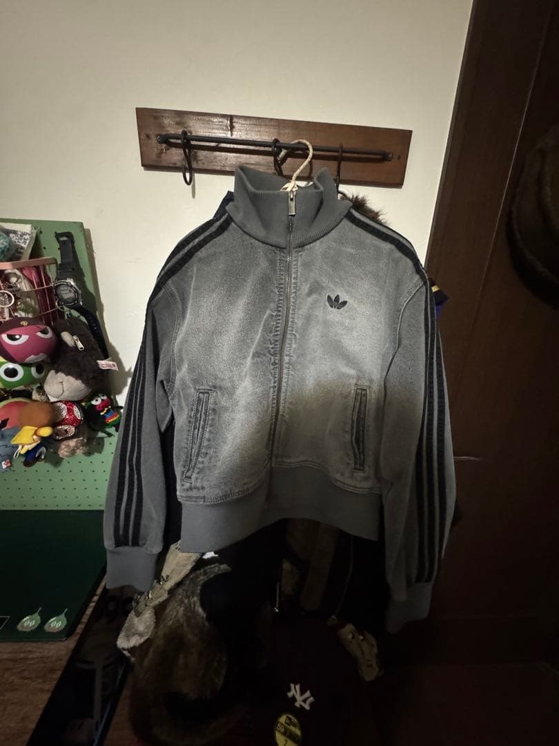 adidas アディカラーデニムトラックトップ グレー L