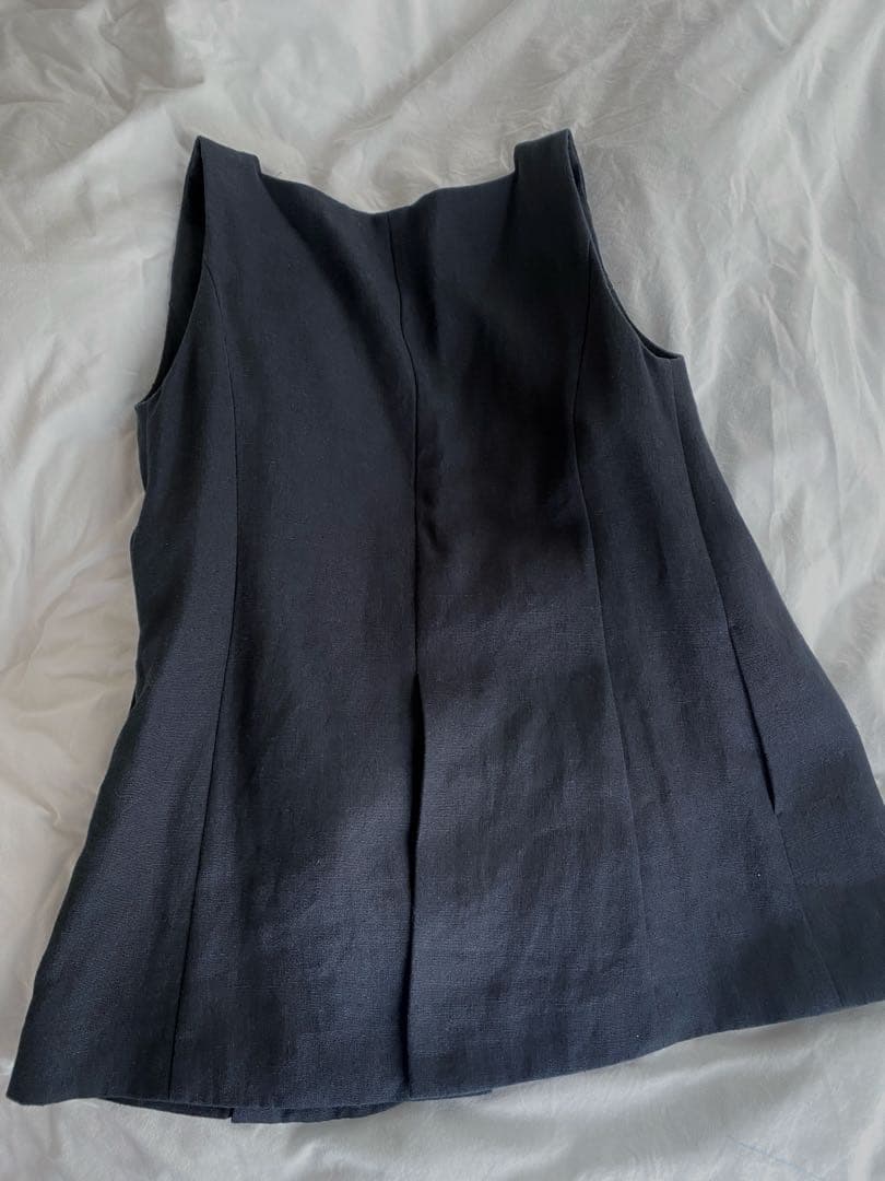 アダムエロペ 「EMOELLE」スクエアネックジレトップス レディース