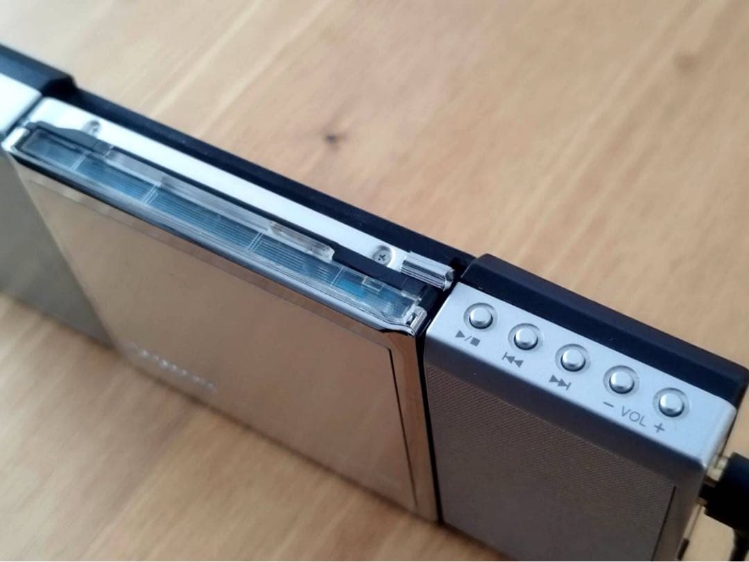 ポータブルプレーヤー Panasonic PORTABLE MD PLAYER SJ-MJ50