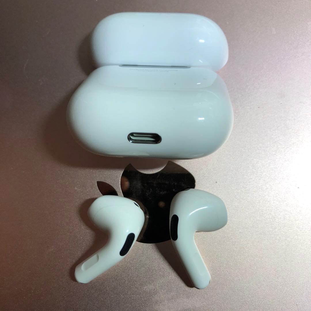 Apple AirPods 第4世代　A3058 3050 3053