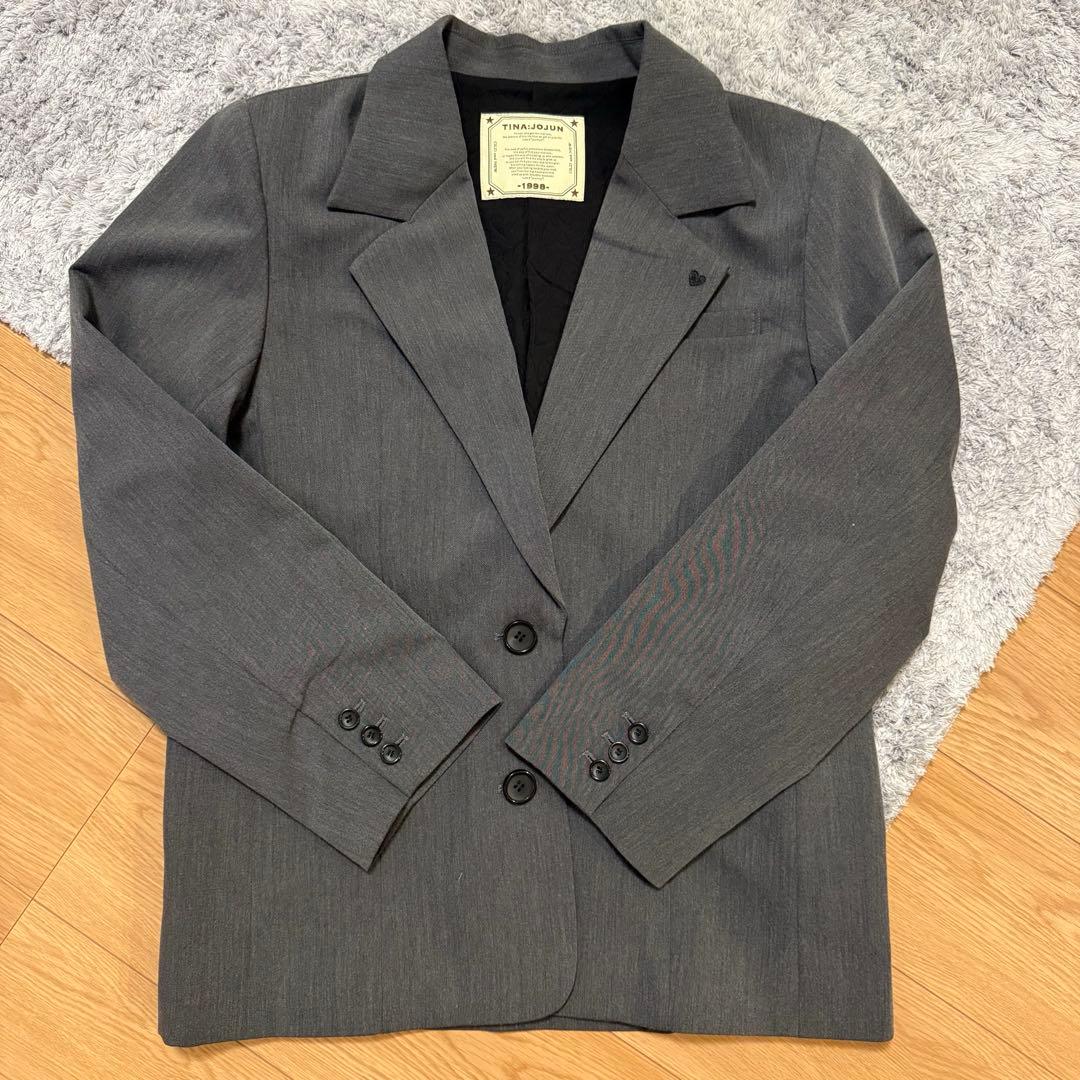 tinajojun ハート刺繍入り テーラードジャケット グレー