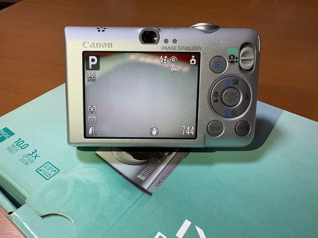 Canon IXY DIGITAL 110 IS シルバー