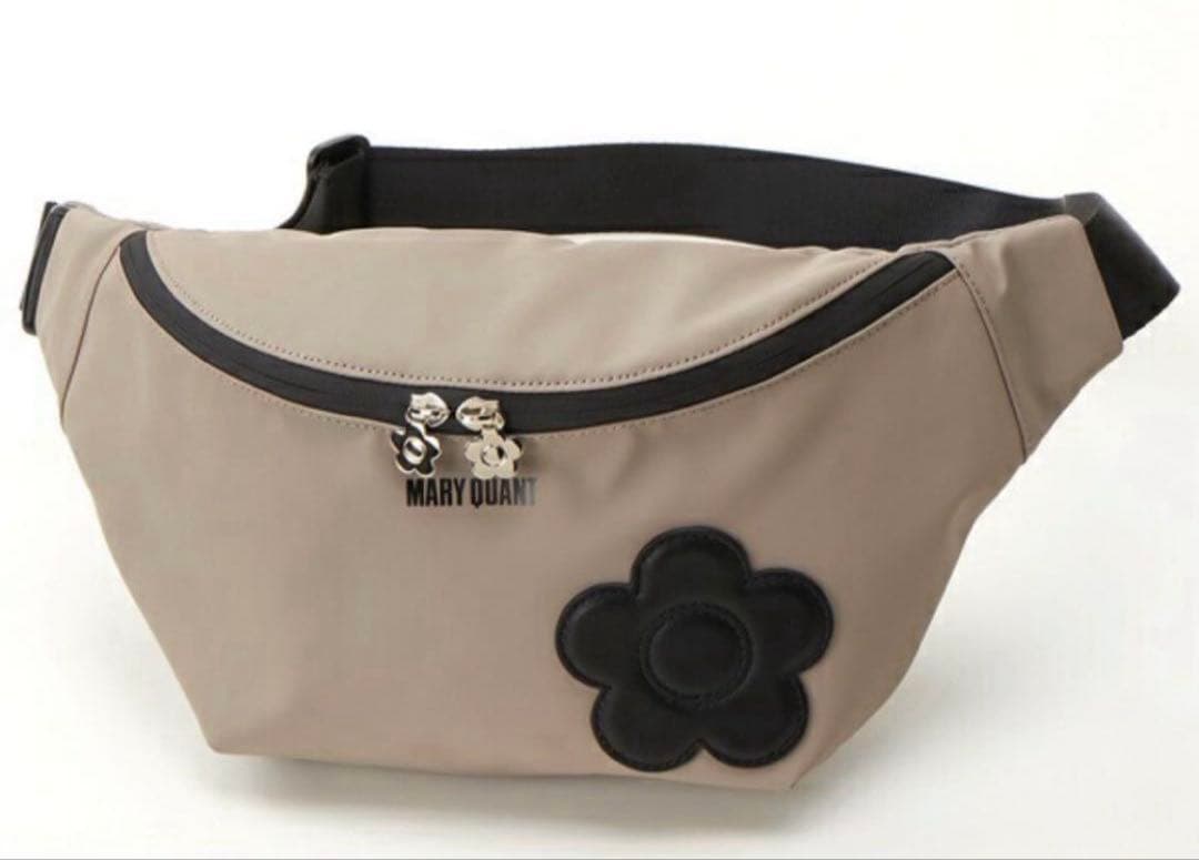 マリークワントボディバッグ ベージュ