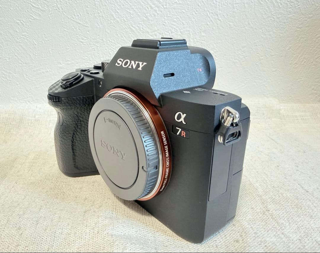 【極美品】Sony α7R III ミラーレス一眼