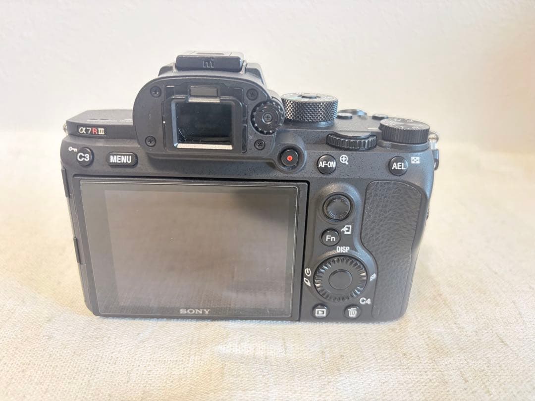 【極美品】Sony α7R III ミラーレス一眼