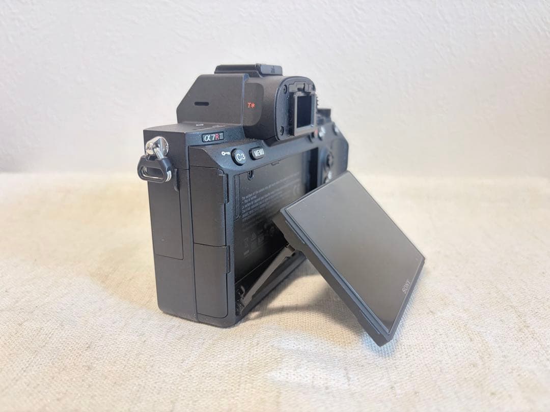 【極美品】Sony α7R III ミラーレス一眼