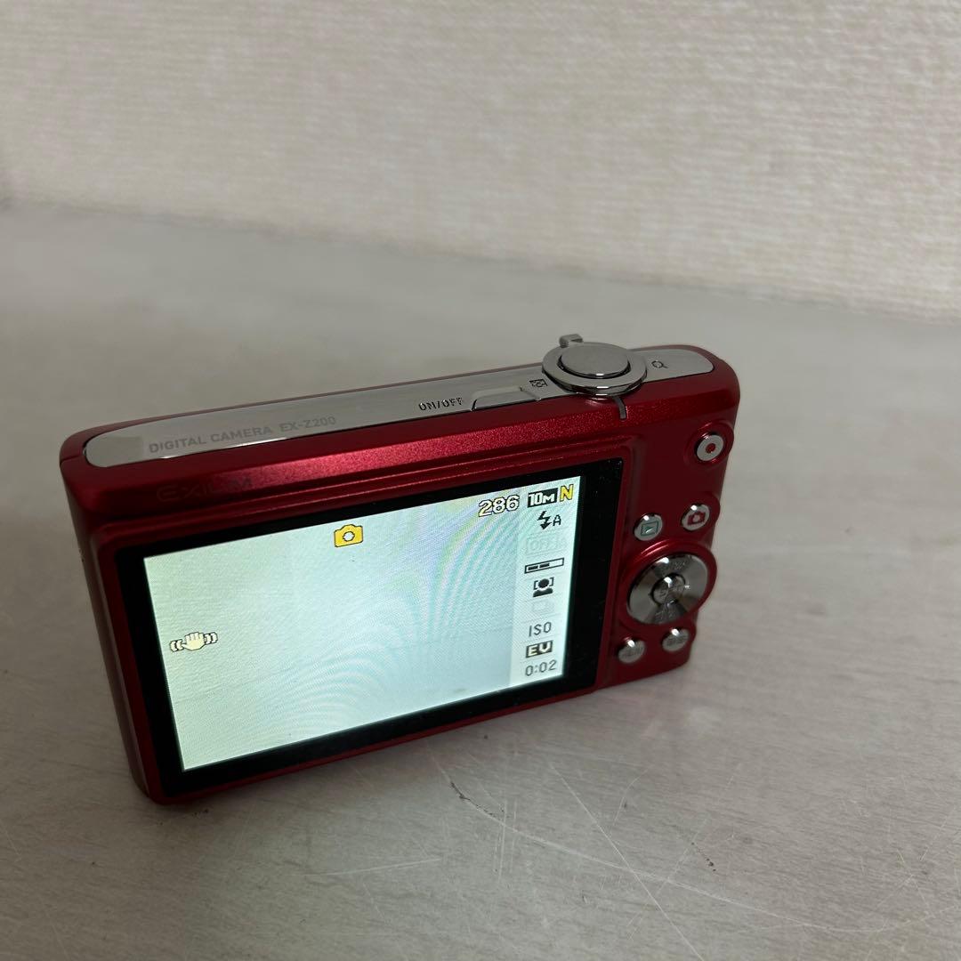 CASIO EXILIM デジカメ　デジタルカメラ　10.1メガピクセル レッド