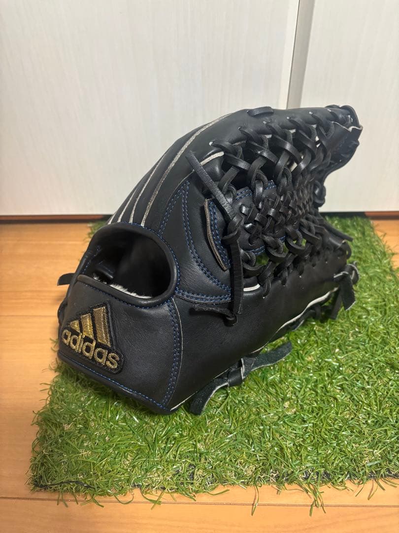 だ*ん様 一般軟式　アディダス　外野手　コユニ